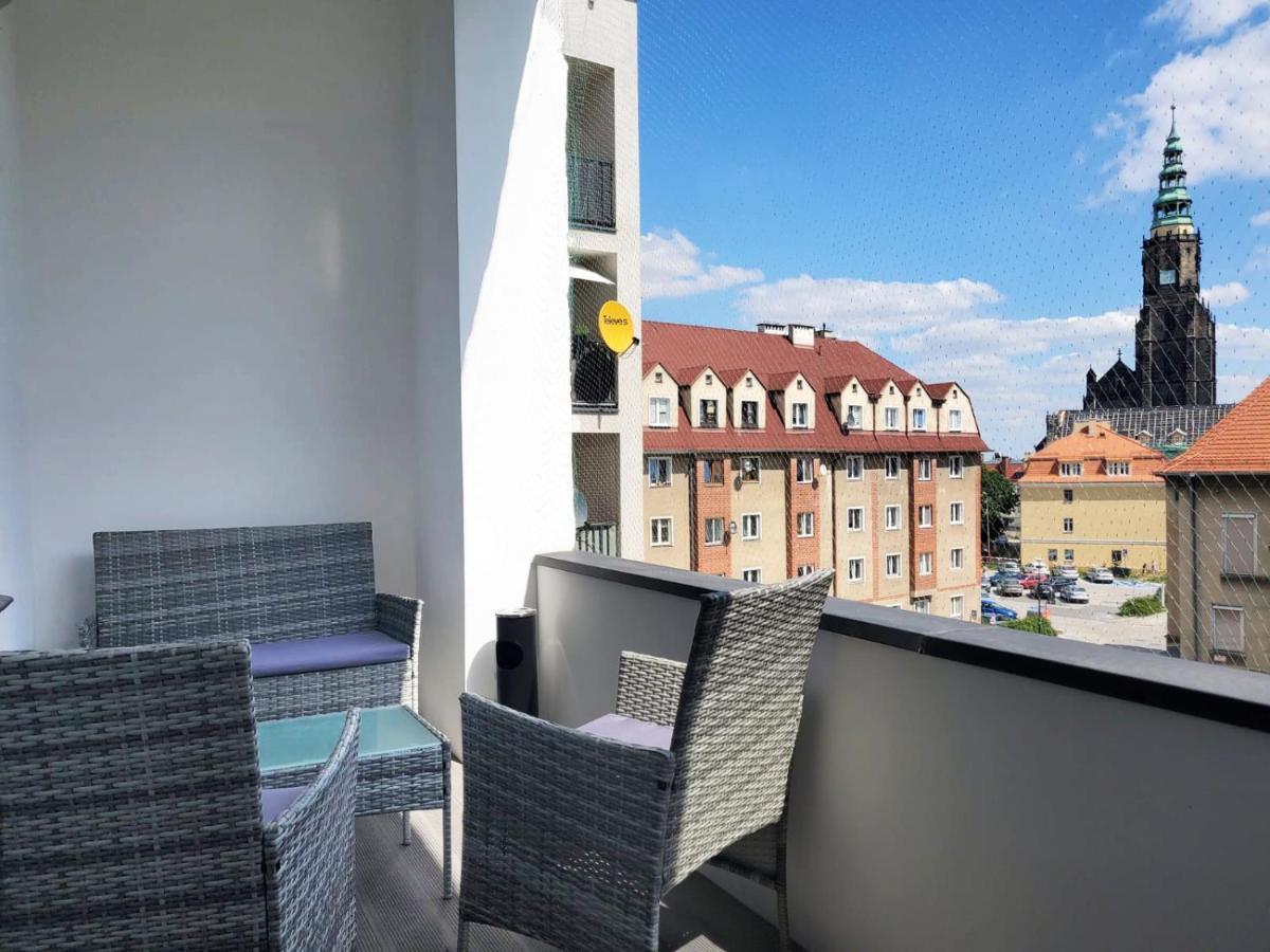 Centrum Apartament Stylowy Свідниця Екстер'єр фото